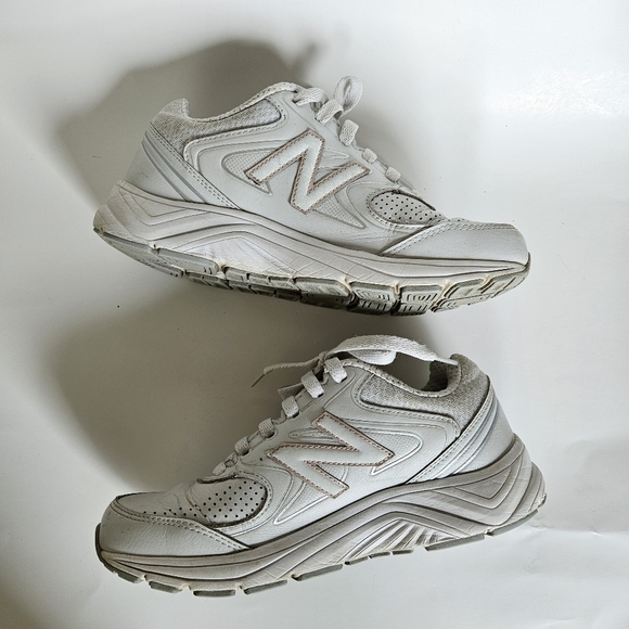 New Balance 840v2 Walking Shoes - Picture 9 of 13